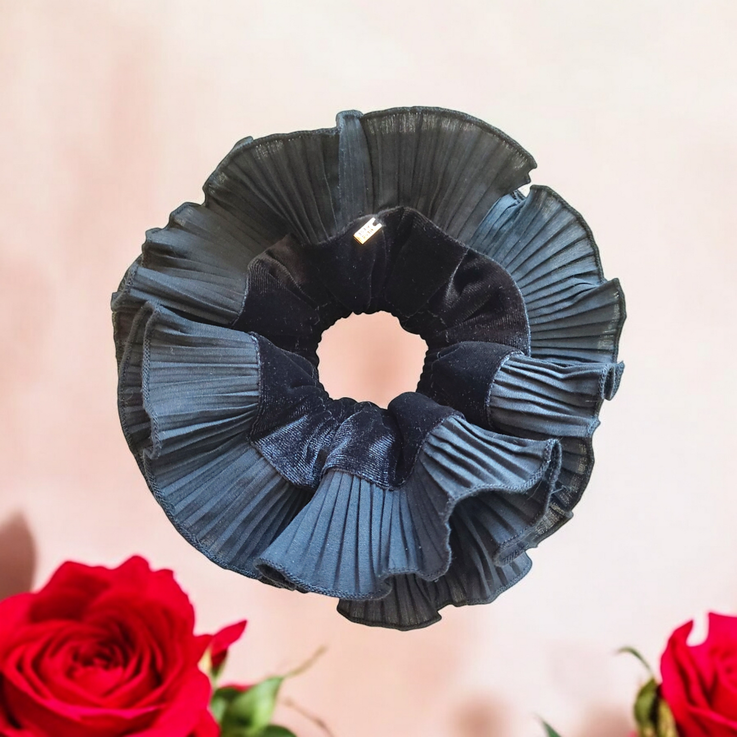 Magnolia Black Velvet